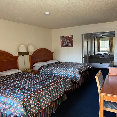 Fiesta Inn Los Angeles - בל גארדנס מראה חיצוני תמונה