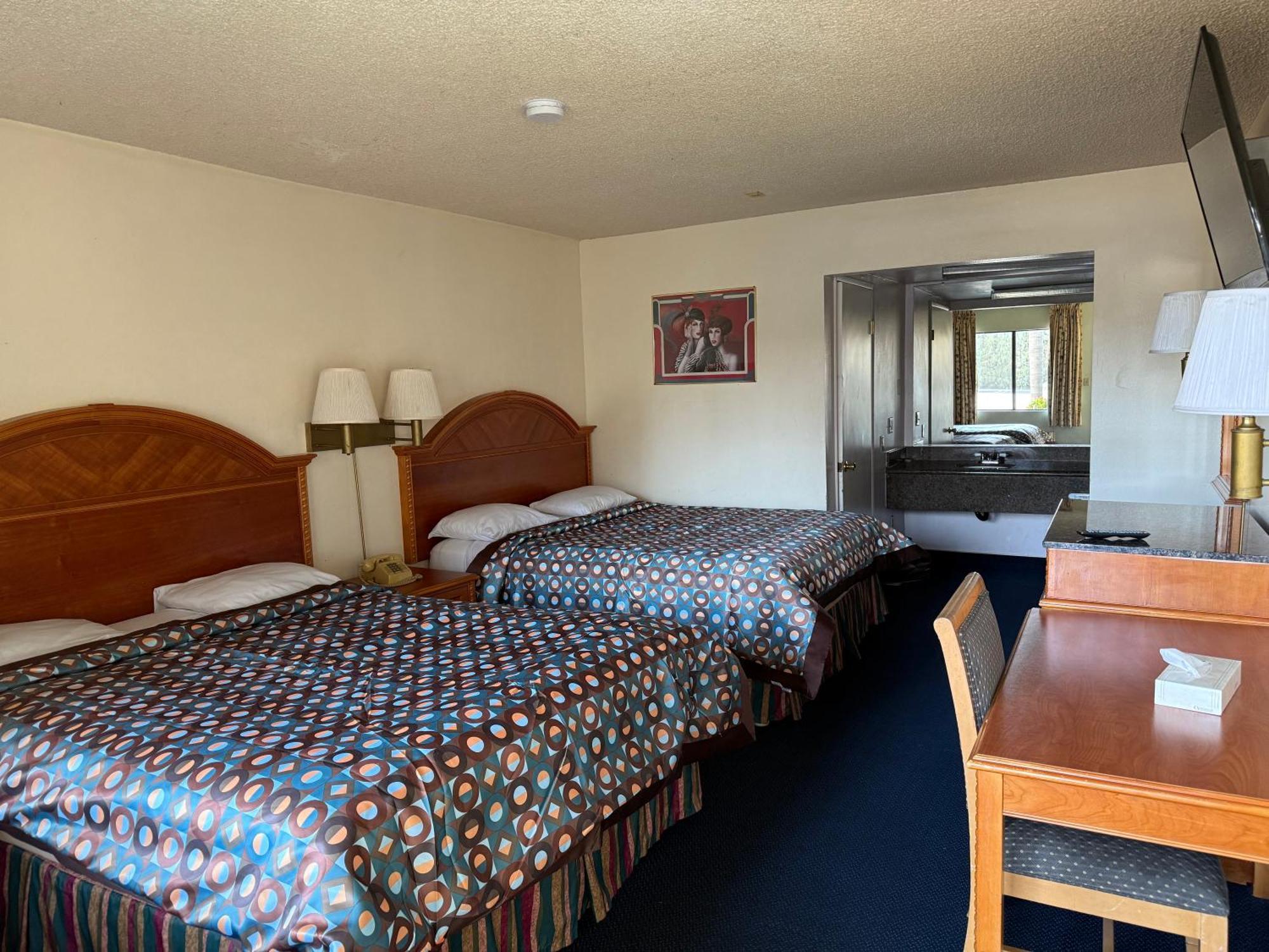 Fiesta Inn Los Angeles - בל גארדנס מראה חיצוני תמונה