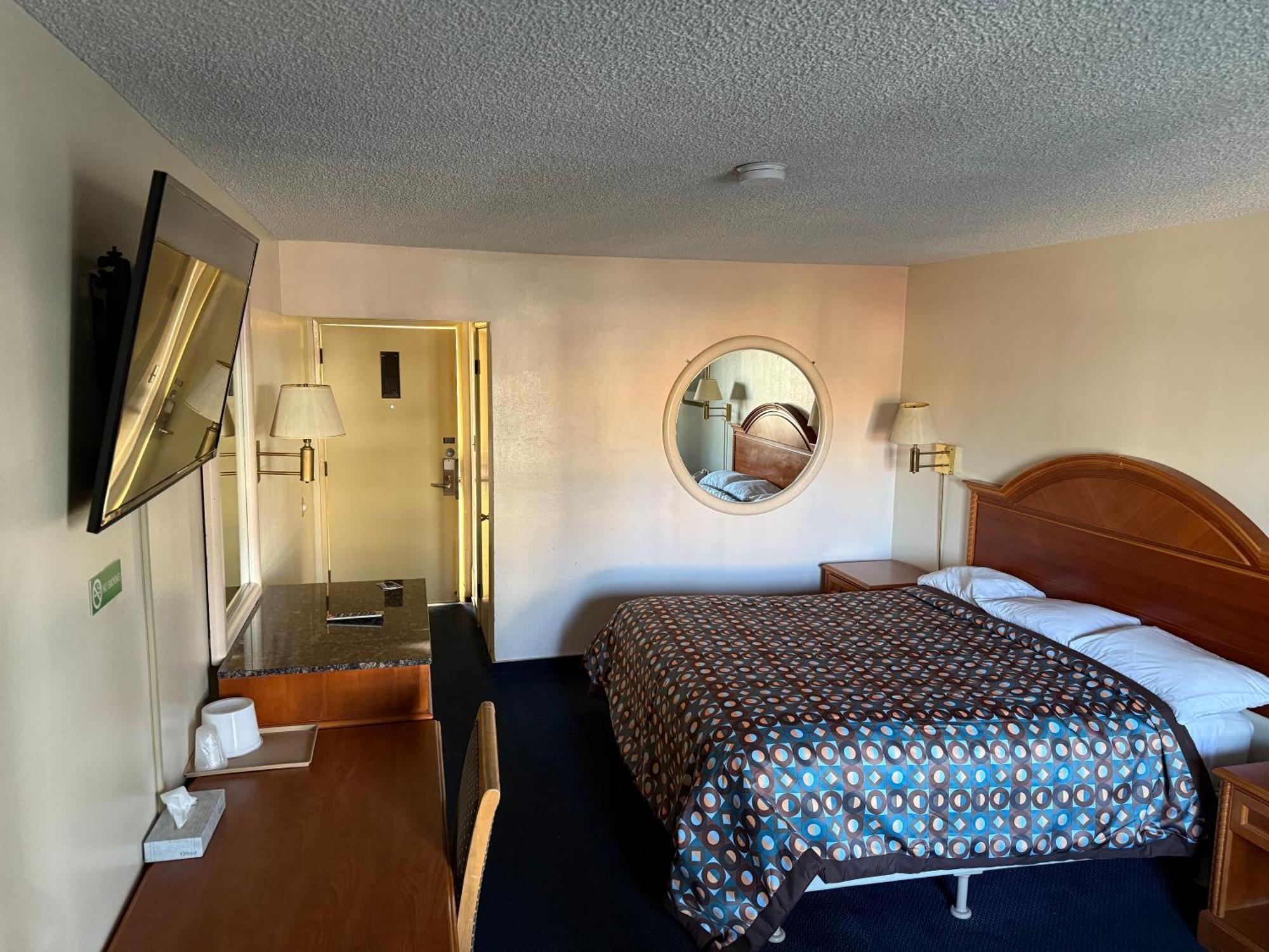 Fiesta Inn Los Angeles - בל גארדנס מראה חיצוני תמונה